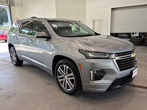 Used 2023 Chevrolet Traverse High Country w/ LPO, Floor Liner Package AWD/4WD image 7
