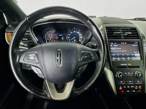 Used 2018 Lincoln MKC Select w/ Select Plus Package image 11