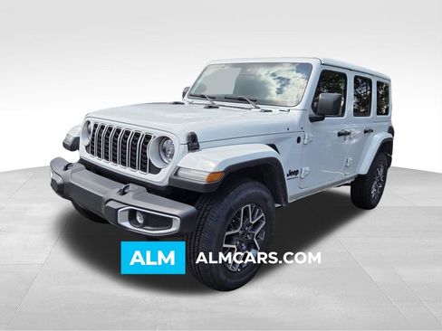 Used 2025 Jeep Wrangler Unlimited Sahara AWD/4WD image 1