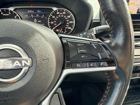 Used 2024 Nissan Altima 2.5 SR w/ SR Premium Package AWD/4WD image 38