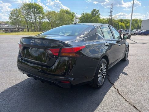 Used 2025 Nissan Altima 2.5 SV image 5