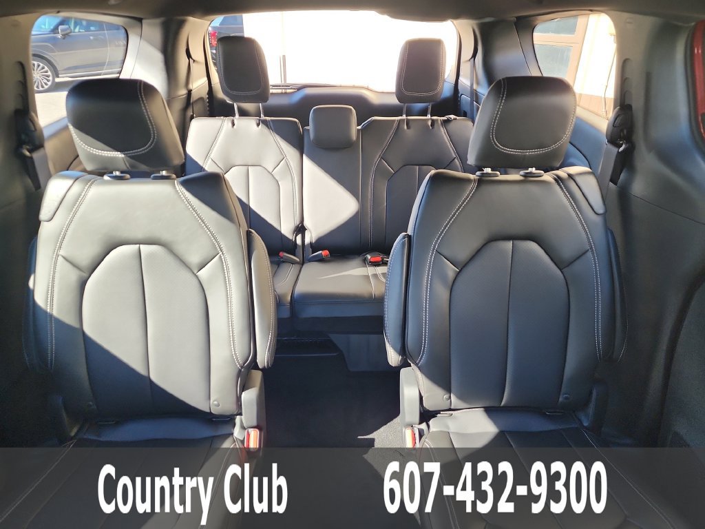 New 2027 Chrysler Pacifica Select AWD/4WD image 22
