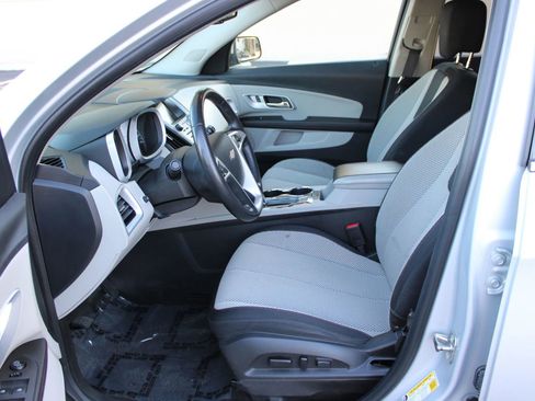 Used 2015 Chevrolet Equinox LT w/ Driver Convenience Package image 10