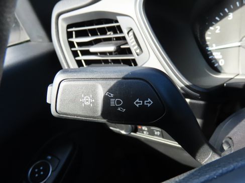 Used 2022 Ford Escape S image 30