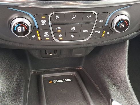 Certified 2023 Chevrolet Traverse LT image 18