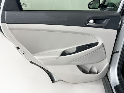 Used 2019 Hyundai Tucson SE AWD/4WD image 25