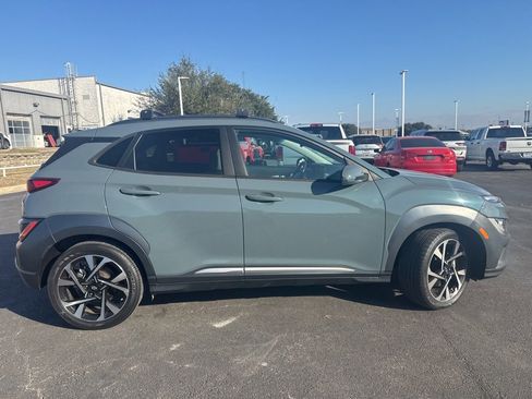 Used 2022 Hyundai Kona Limited image 2