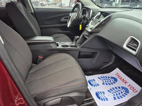 Used 2017 Chevrolet Equinox LT image 17