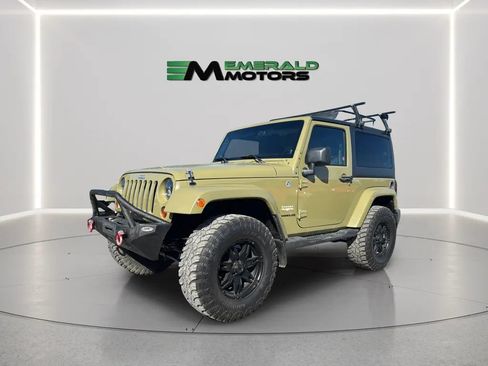Used 2013 Jeep Wrangler Sahara w/ Connectivity Group AWD/4WD image 1
