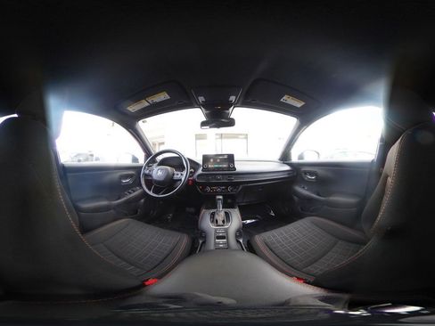 Used 2025 Honda HR-V Sport image 38