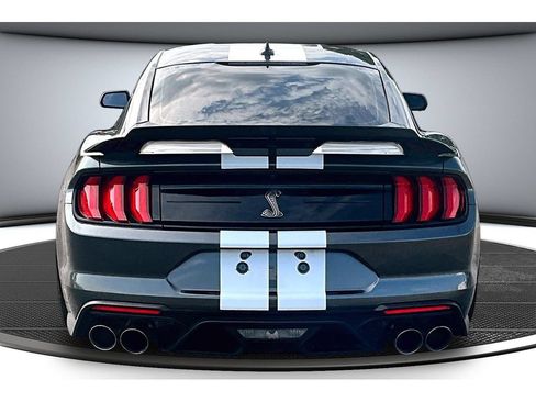 Used 2020 Ford Mustang Shelby GT500 w/ Technology Package RWD image 6