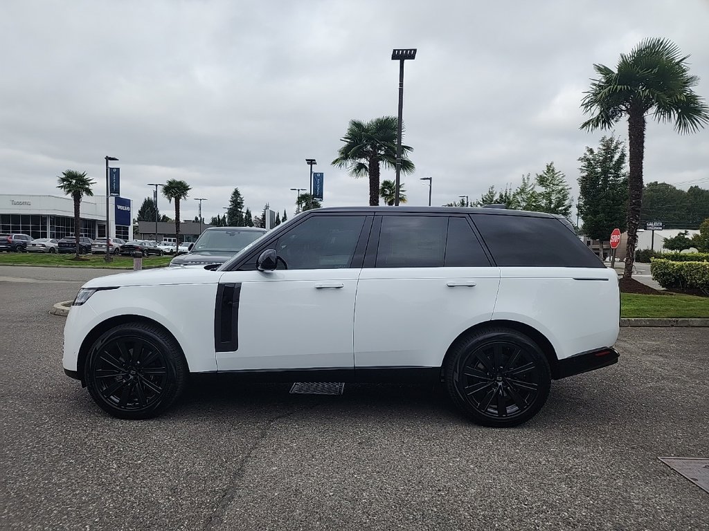New 2027 Land Rover Range Rover SE AWD/4WD image 2