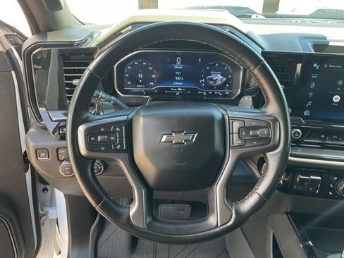 Used 2023 Chevrolet Silverado 1500 ZR2 w/ Technology Package AWD/4WD image 9