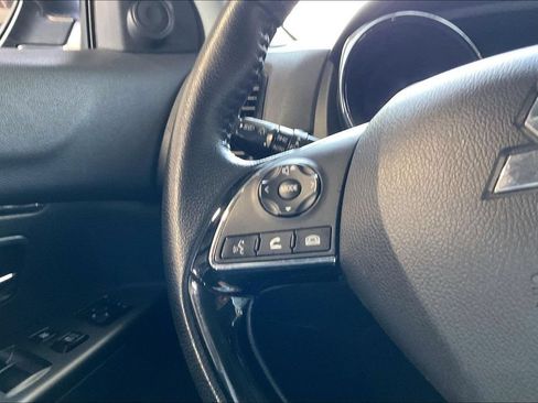 Used 2022 Mitsubishi Outlander Sport SE FWD image 8