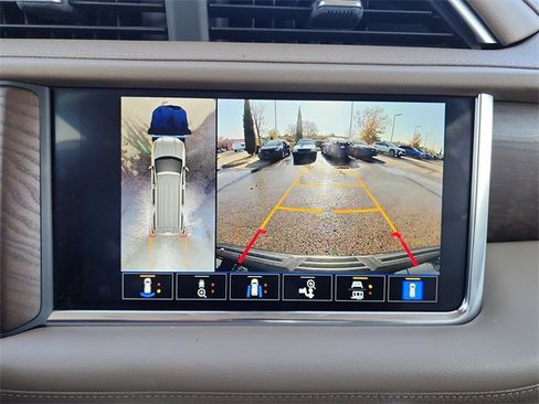 Used 2022 GMC Yukon Denali w/ Denali Ultimate Package image 24