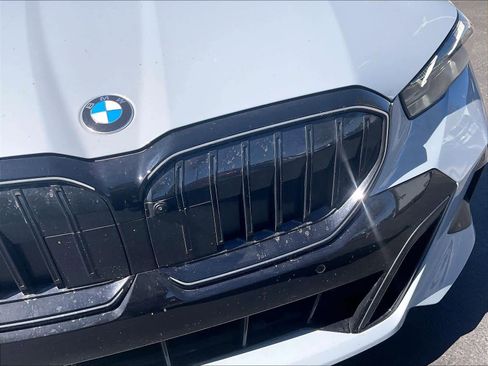 Used 2026 BMW 530i w/ M Sport Package image 31