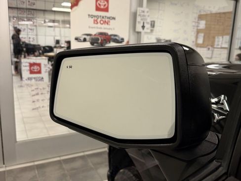 Certified 2019 Chevrolet Silverado 1500 High Country w/ Technology Package image 13