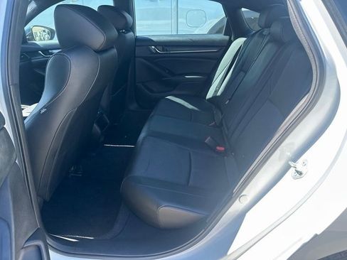 Used 2022 Honda Accord Sport image 10