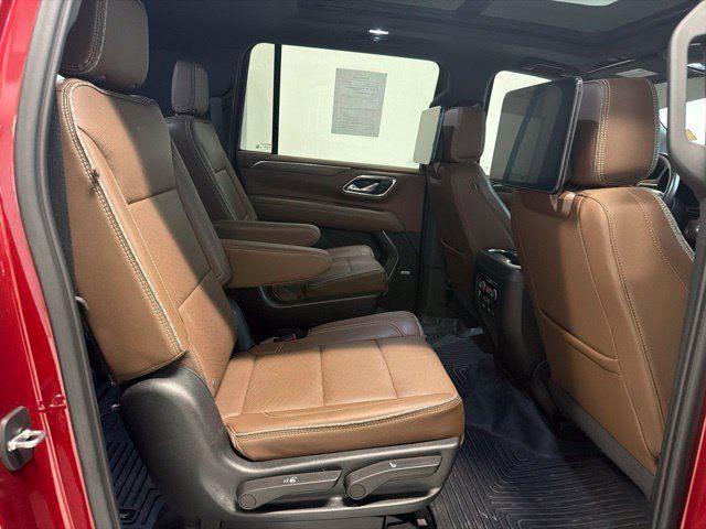 Used 2023 Chevrolet Suburban High Country w/ Advanced Technology Package AWD/4WD image 50