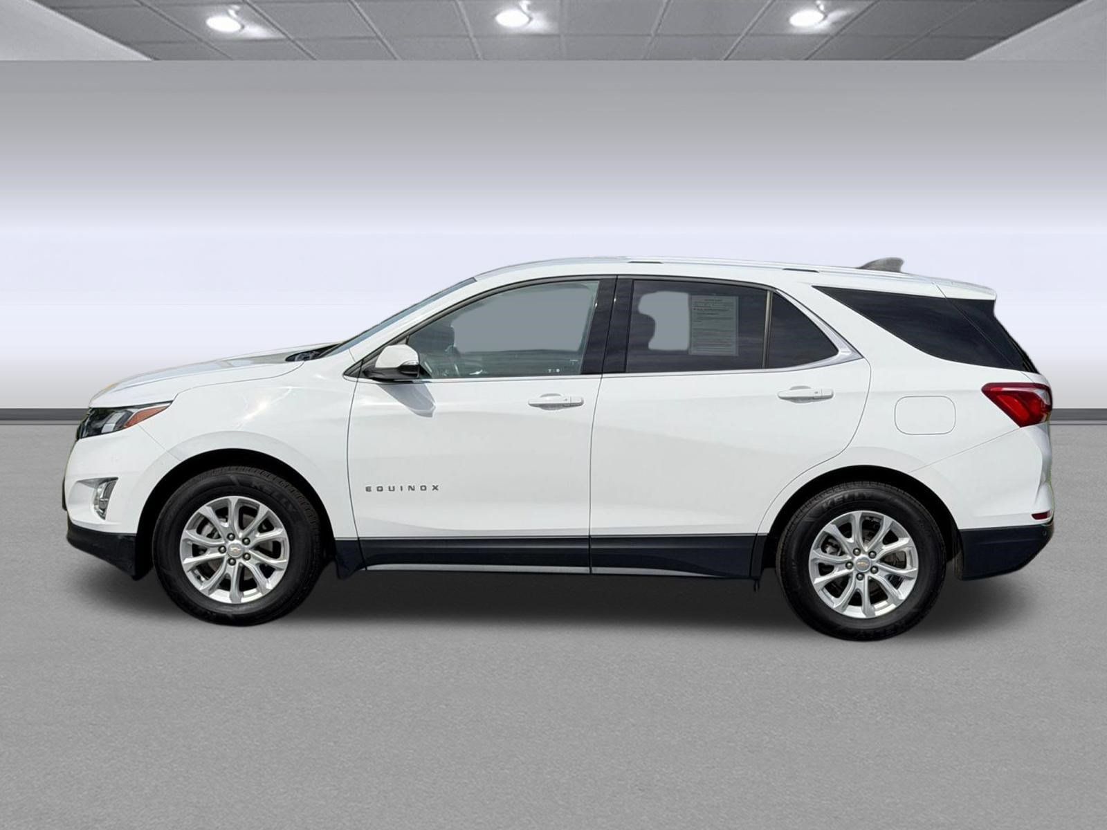 Used 2019 Chevrolet Equinox LT FWD image 2