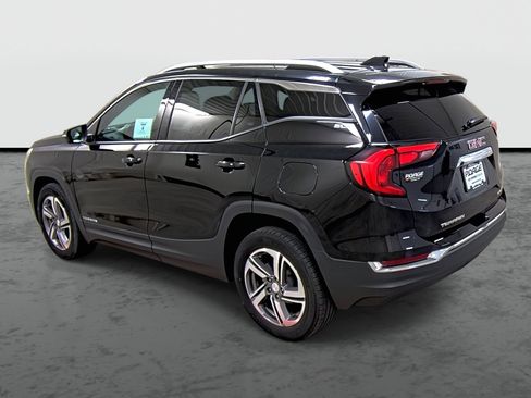 Used 2020 GMC Terrain SLT image 2