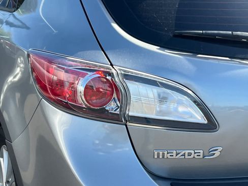 Used 2012 MAZDA MAZDA3 i Grand Touring w/ Tech Pkg image 15