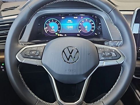 New 2026 Volkswagen Atlas Cross Sport SE image 35