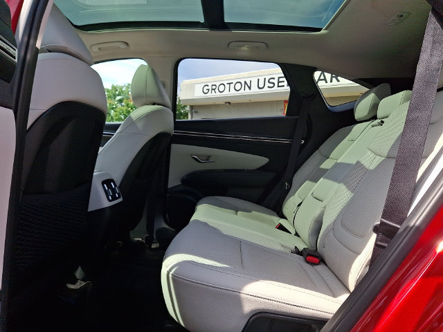 Used 2022 Hyundai Tucson Limited AWD/4WD image 11
