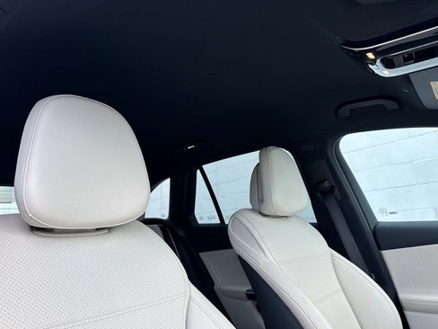 Certified 2026 Mercedes-Benz GLC 300 image 19