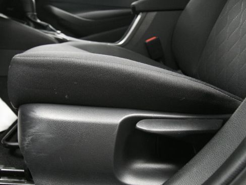 Used 2024 Toyota Corolla LE FWD image 10