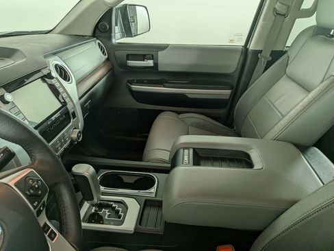 Used 2020 Toyota Tundra Limited w/ Limited Premium Package image 28