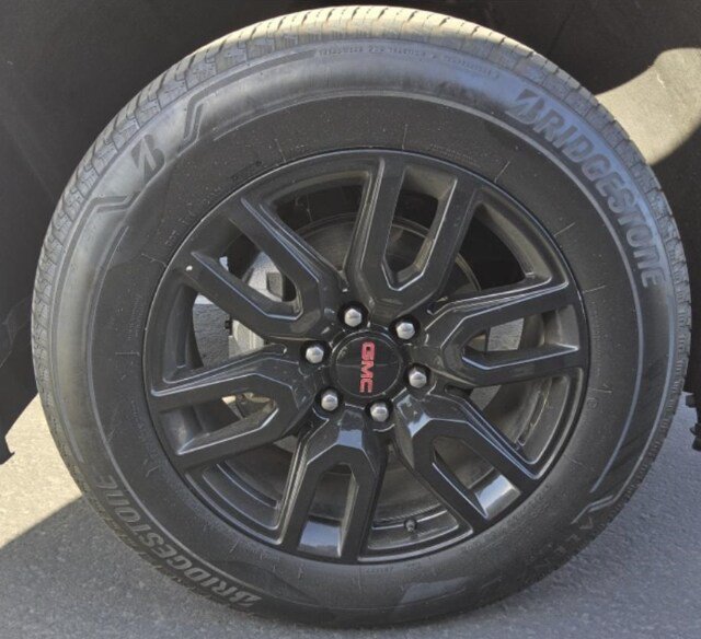 Used 2024 GMC Sierra 1500 Elevation AWD/4WD image 6