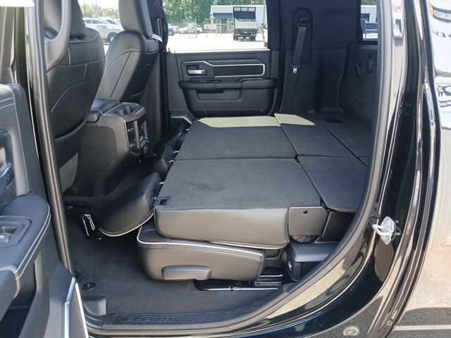 Used 2025 RAM 2500 Laramie w/ Night Edition AWD/4WD image 15