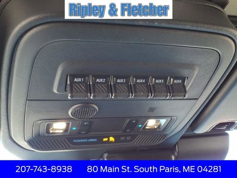 Used 2025 Ford Bronco Badlands image 19