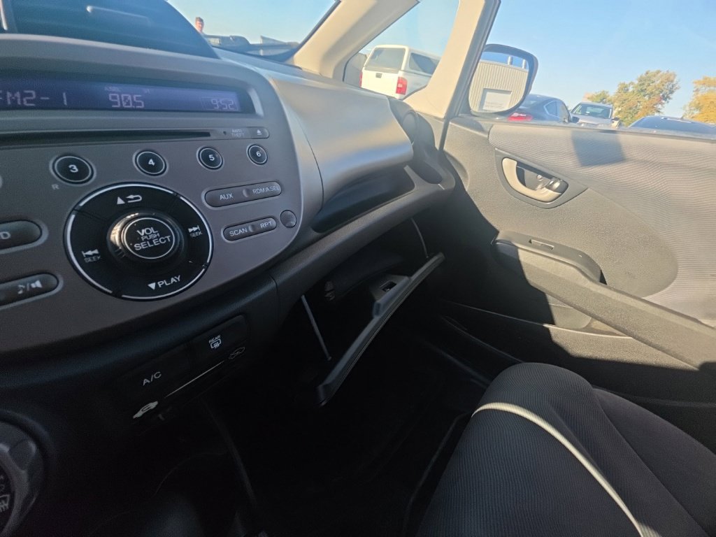 Used 2013 Honda Fit image 18