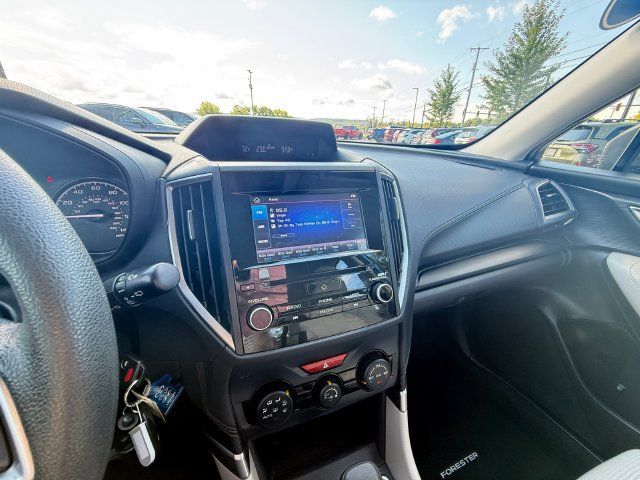 Used 2022 Subaru Forester AWD/4WD image 23
