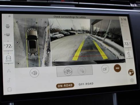 New 2026 Land Rover Range Rover SE image 15