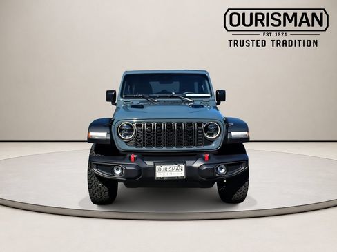 Used 2024 Jeep Wrangler Unlimited Rubicon AWD/4WD image 4