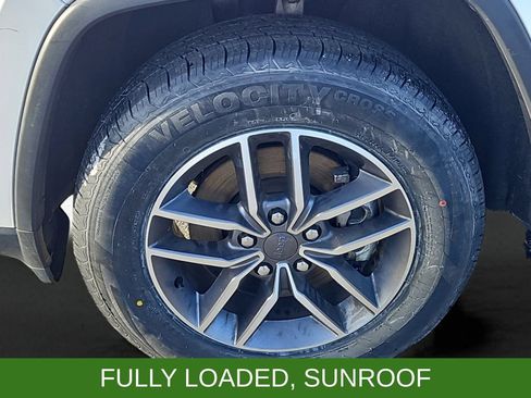 Used 2022 Jeep Grand Cherokee Limited AWD/4WD image 29