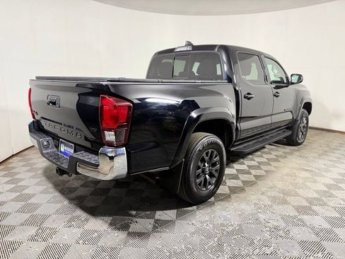 Used 2022 Toyota Tacoma SR5 AWD/4WD image 7