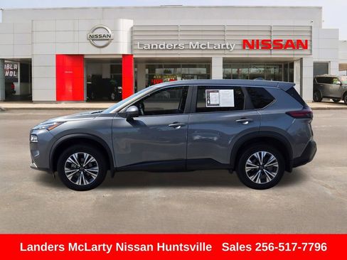 Used 2023 Nissan Rogue SV image 8