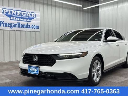 Certified 2025 Honda Accord LX image 1