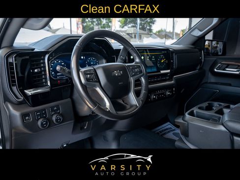 Used 2022 Chevrolet Silverado 1500 LT Trail Boss w/ Protection Package AWD/4WD image 9