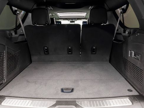 Used 2026 GMC Yukon XL Denali Ultimate w/ LPO, Floor Liner Package AWD/4WD image 51