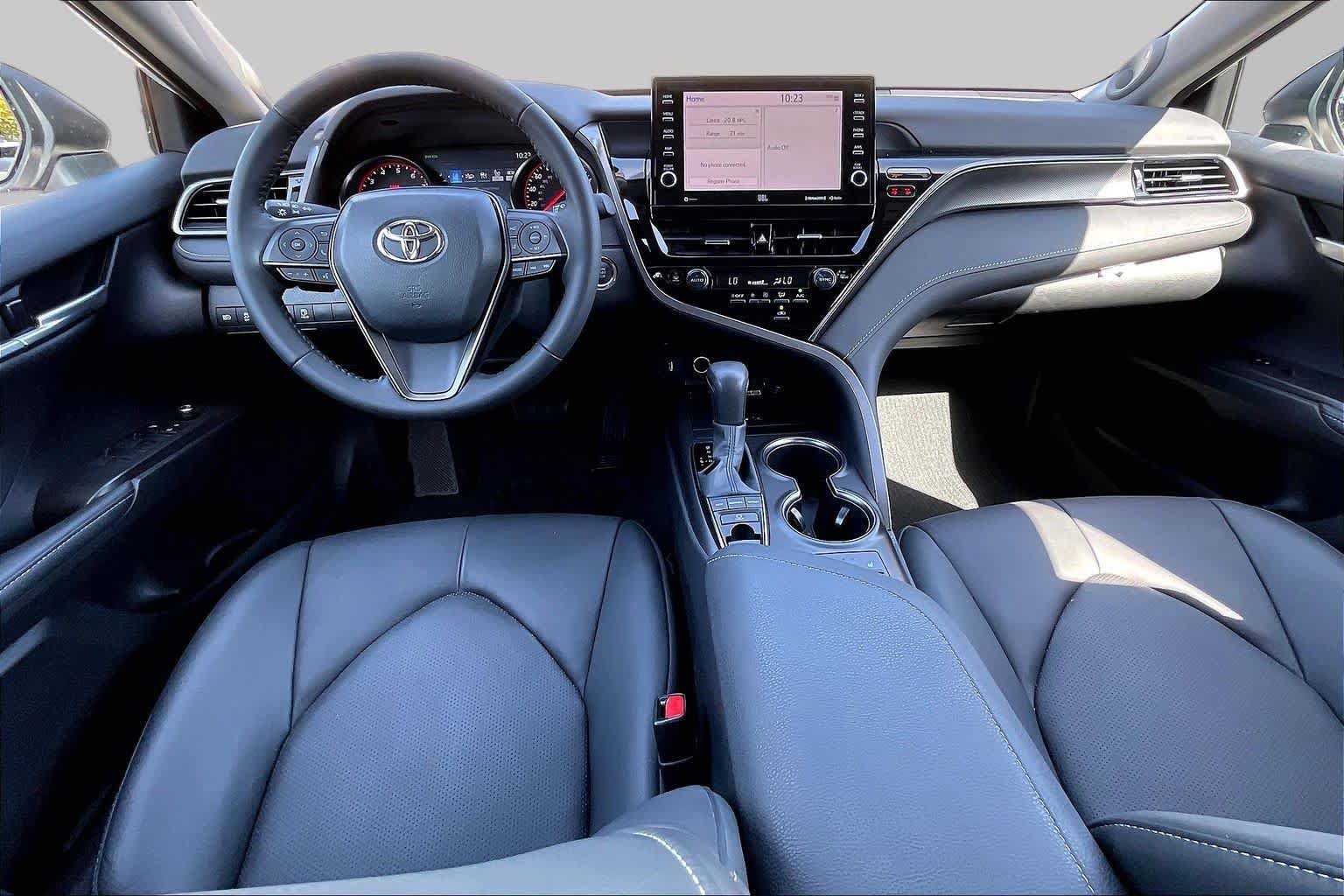 Used 2023 Toyota Camry XSE FWD image 15