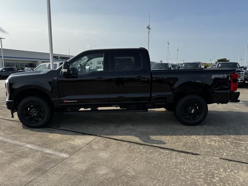 New 2026 Ford F250 Lariat w/ Black Appearance Package AWD/4WD image 7