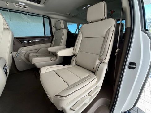 Used 2023 GMC Yukon XL Denali image 25
