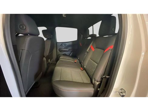 New 2025 Chevrolet Colorado Z71 image 14