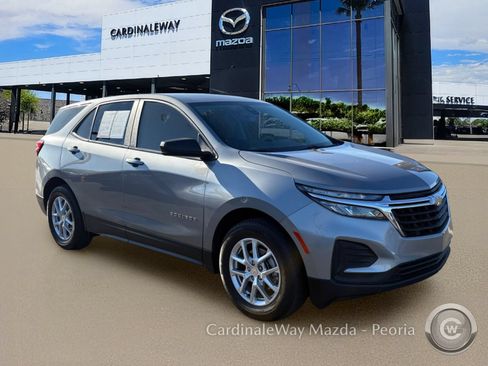 Used 2024 Chevrolet Equinox LS w/ Driver Confidence II Package FWD image 11