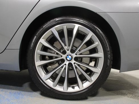 Used 2023 BMW 540i xDrive w/ Executive Package image 25